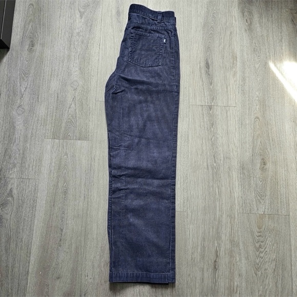 Bundle of Two Vineyard Vines Boy’s Corduroy pants Sz 18 (Boy) - Picture 11 of 16